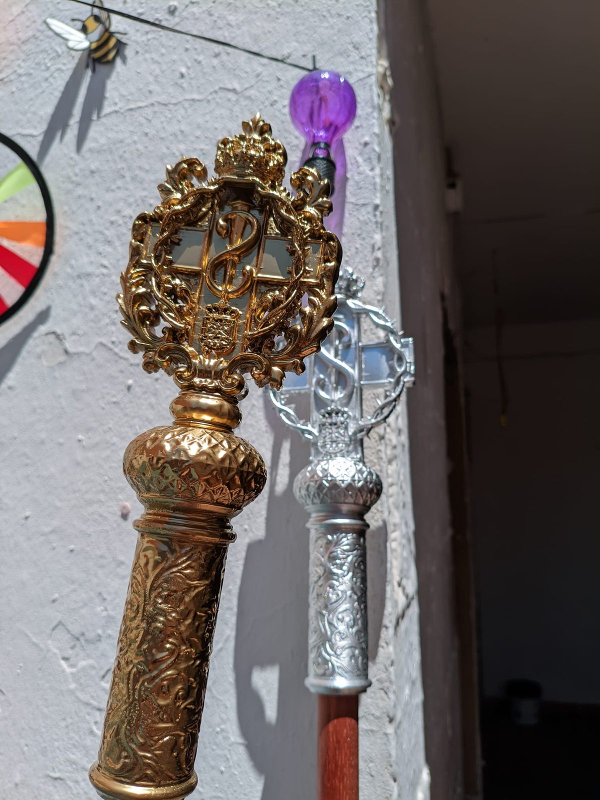 Báculos cofrades hechos en el taller de Jaén